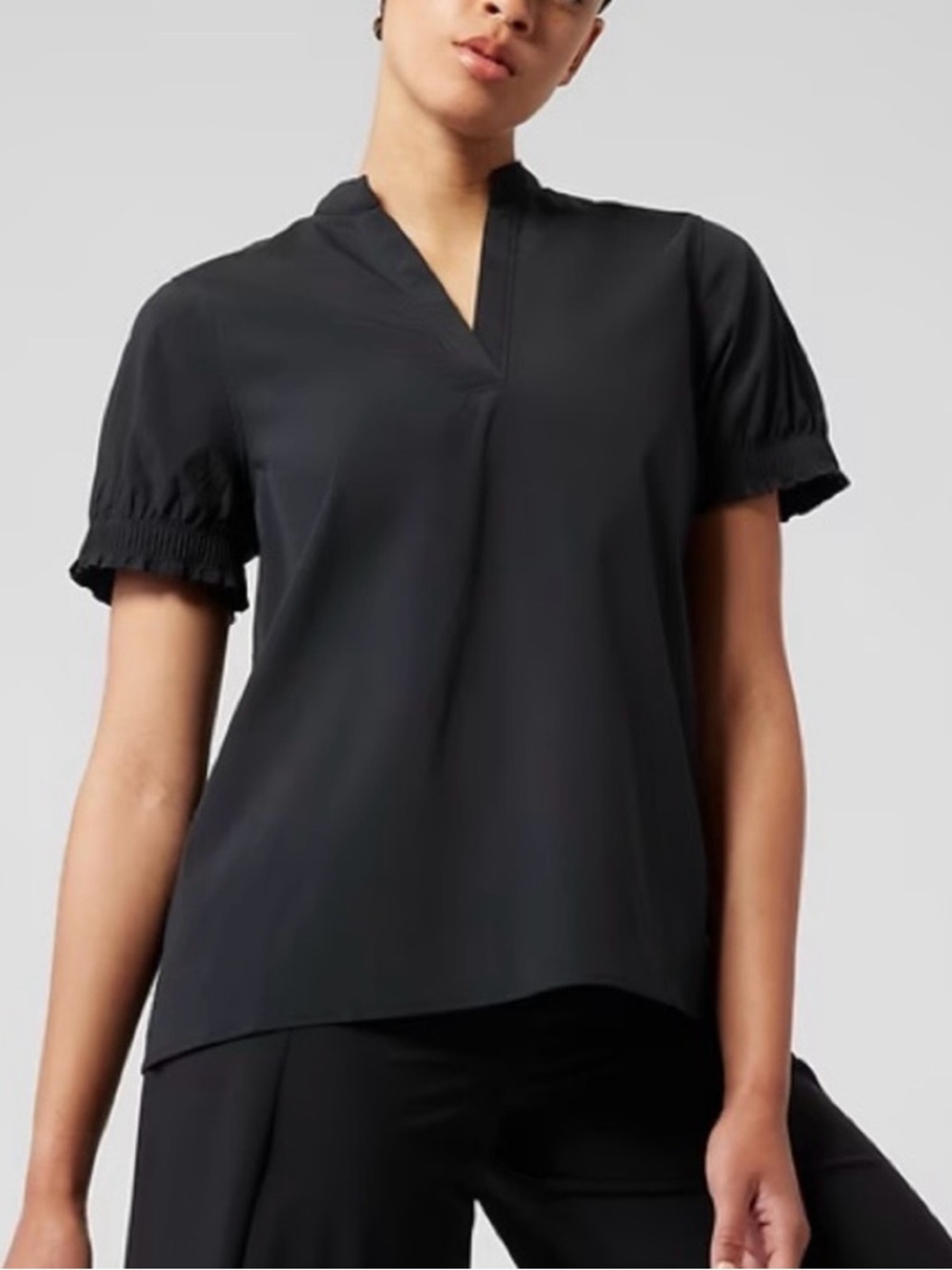 ATHLETA Levitate Poplin Blouse